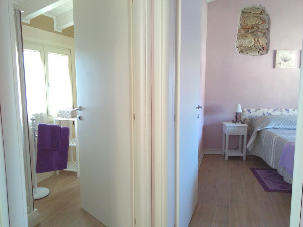 Il Cortile Friendly House Hotel Borgomanero Room photo