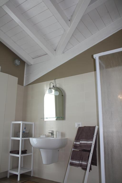 Il Cortile Friendly House Hotel Borgomanero Room photo